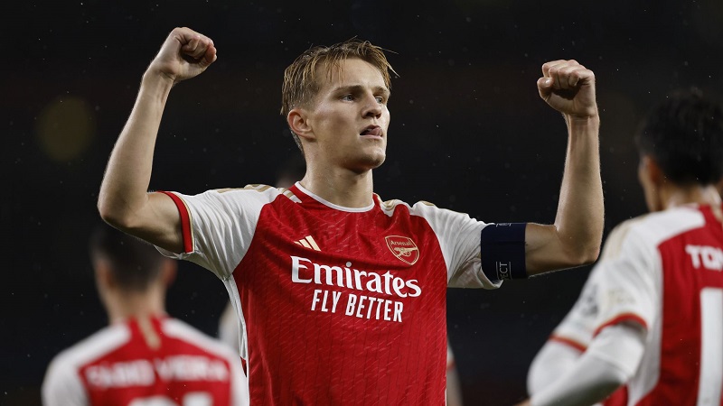 Gia hạn thành công với Odegaard, Arsenal tiếp tục gia hạn sao trẻ đầy triển vọng